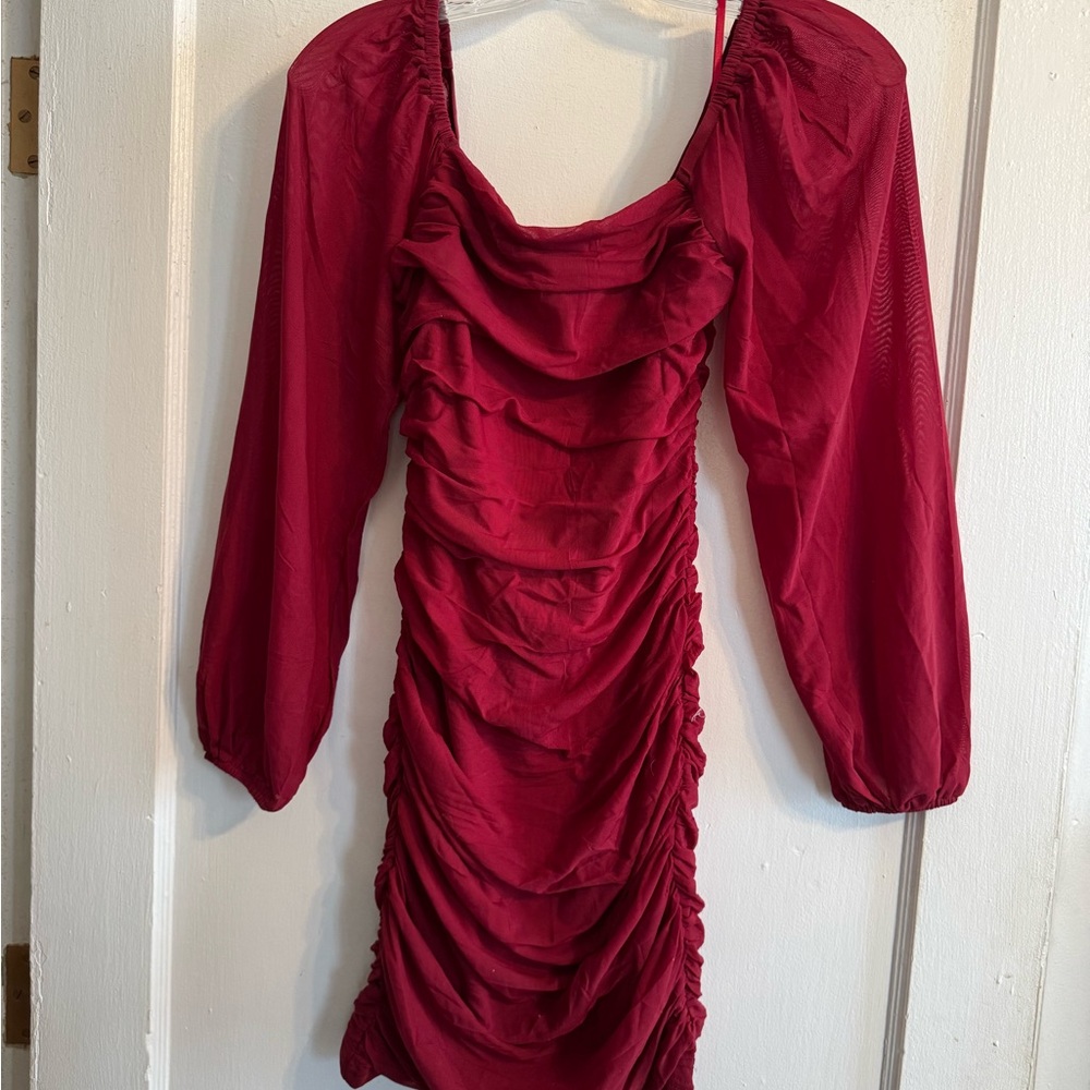 Elegant Red Ruffled Dress - Picture 2 of 3